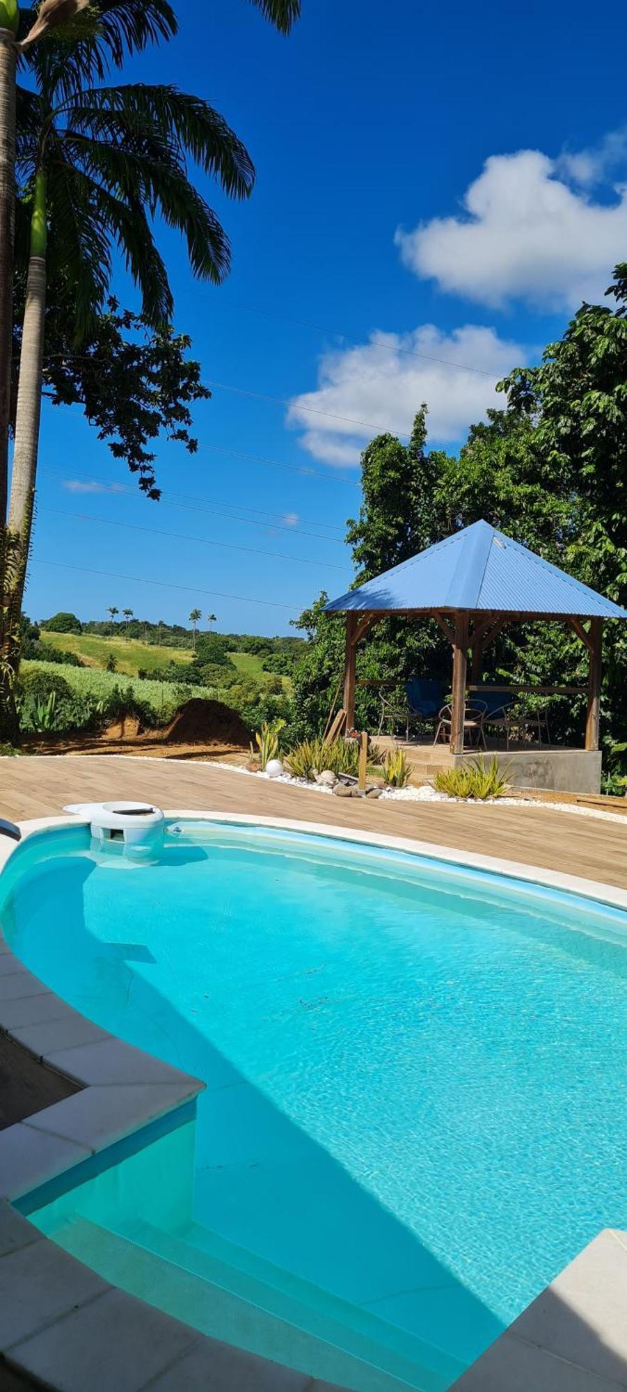Gite Kaz A Topaze, Piscine, Jardin Tropical Сент-Роз Экстерьер фото